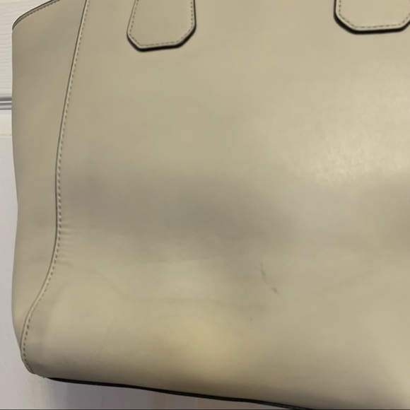 Guess Tote Bag Beige - Picture 6 of 16
